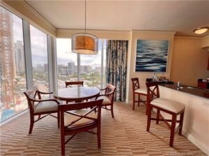 Departamento con frente de playa en Marenas