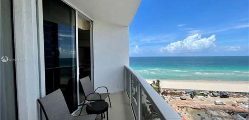 Beachfront apartment in Marenas