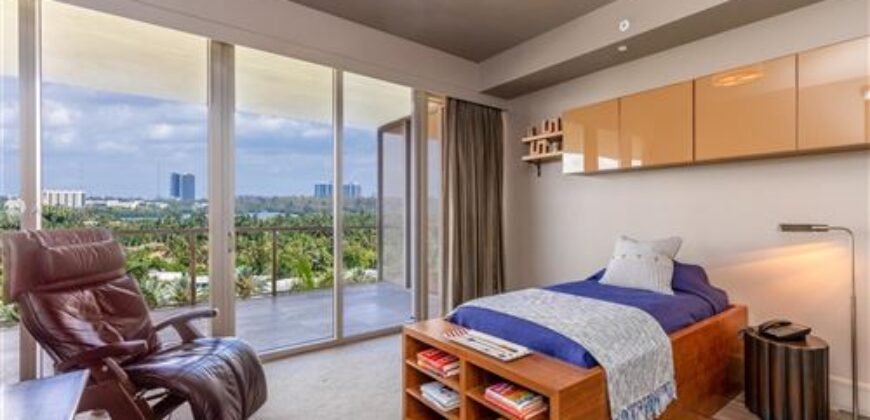 Tower Apartment with High Finishes