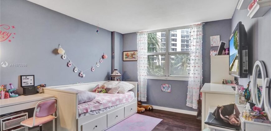 Comfort in Spacious Apartment Available