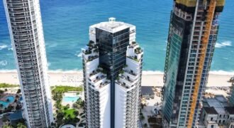 Beachfront apartment in Marenas