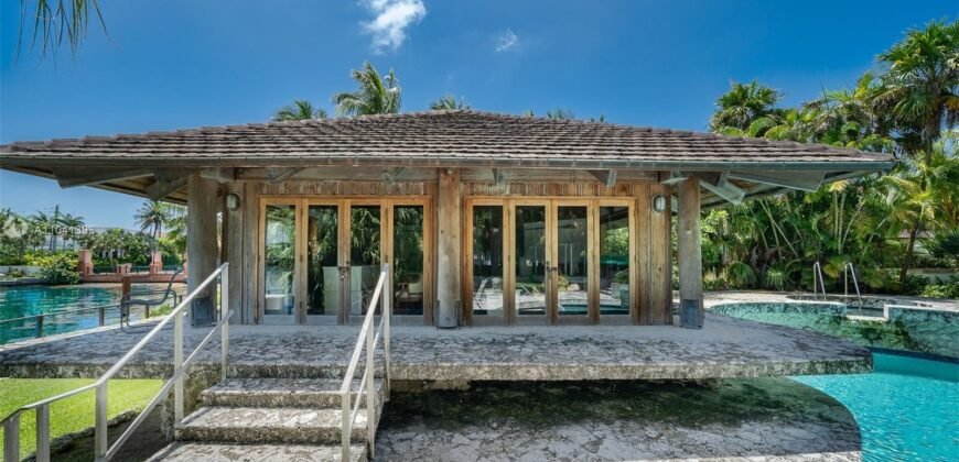 Unique Opportunity to Invest in Giant Lot