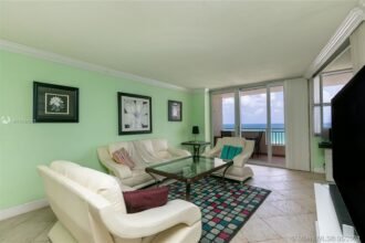 Un estilo de Vida Playero en este Apartamento
