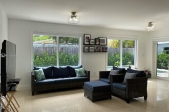 Bonita Residencia Remodelada Disponible