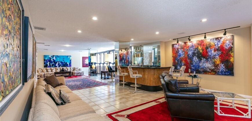 La Unidad más Grande del Edificio en Venta