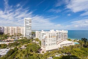 Lujoso Condominio para Estilo de Vida Tropical