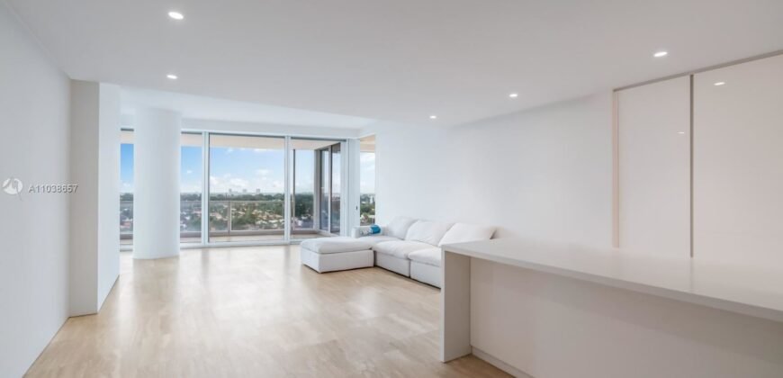 Unit available with Exclusive Amenities