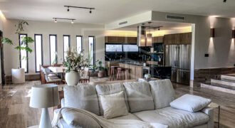 Selecta Propiedad a la Venta en Lagos del Sol