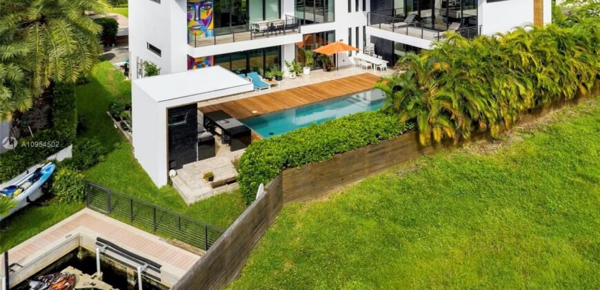 The Most Elegant Beachfront Estate in Golden Beach