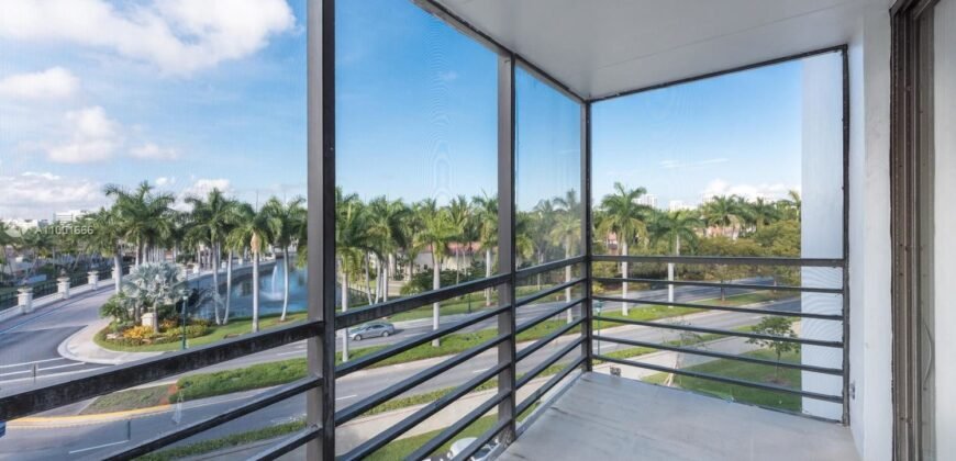 Spacious very modern condo
