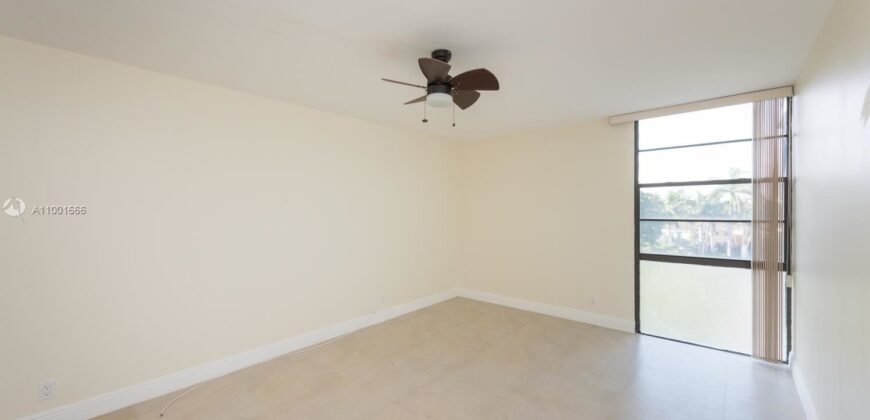 Spacious very modern condo