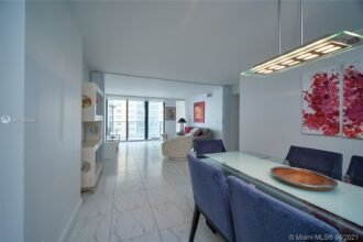 Espectaculares Vistas al Mar y la Ciudad desde este Apartamento