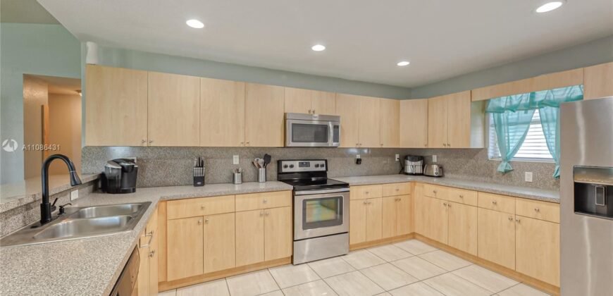 Fabulous Unit Available for Housing