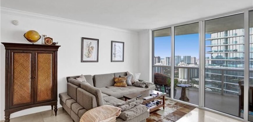 Prestigioso Condominio Ocean III en Sunny Isles Beach