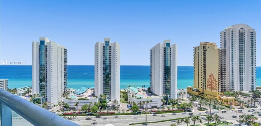 Hermoso Condominio de 2 Habitaciones con una Amplia Sala de estar.
