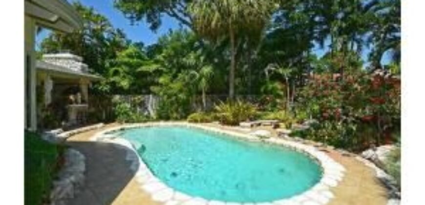 ¡Casa con Carácter Sobresaliente en Quintessential Rio Vista!