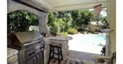 ¡Casa con Carácter Sobresaliente en Quintessential Rio Vista!