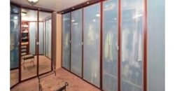 ¡Casa con Carácter Sobresaliente en Quintessential Rio Vista!