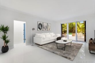 Rara Oportunidad de poseer este Lanai Bellamente Renovado