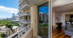 Viva en la exclusiva isla privada de Brickell Key.