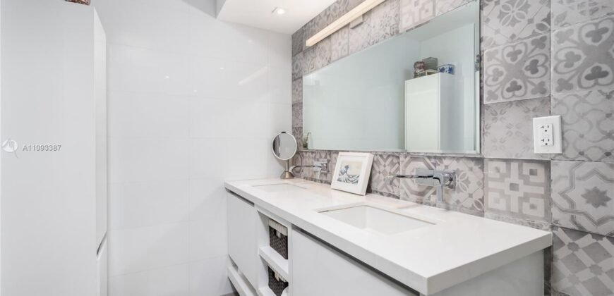 Fully Remodeled 2 Bedroom 2 Bath Unit