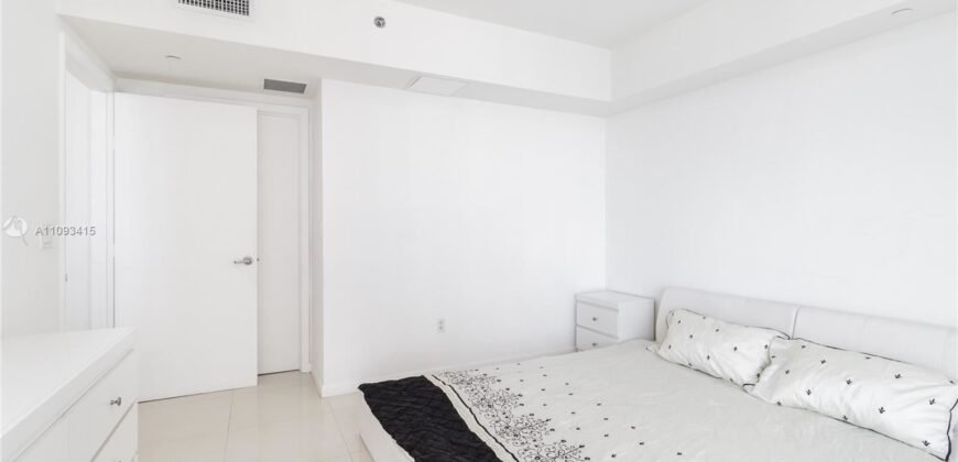 Luxury Condo with Brickell