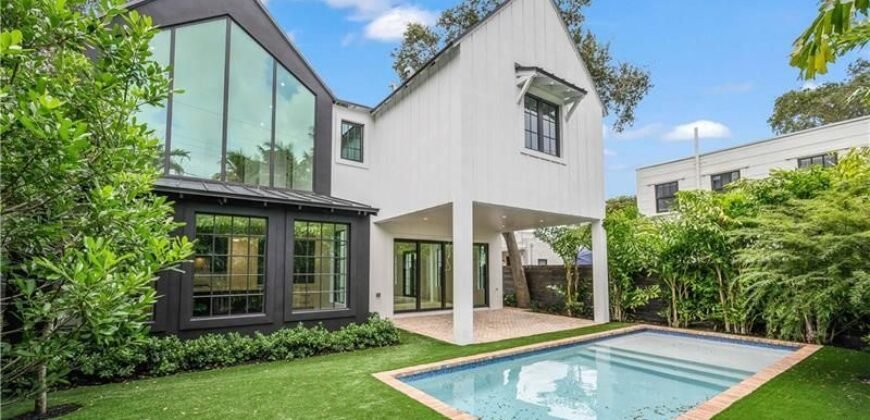 Beautiful Contemporary Country House