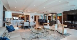 ¡Millones de $ gastados en esta residencia de súper lujo en Trump Hollywood!