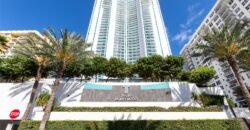 ¡Millones de $ gastados en esta residencia de súper lujo en Trump Hollywood!