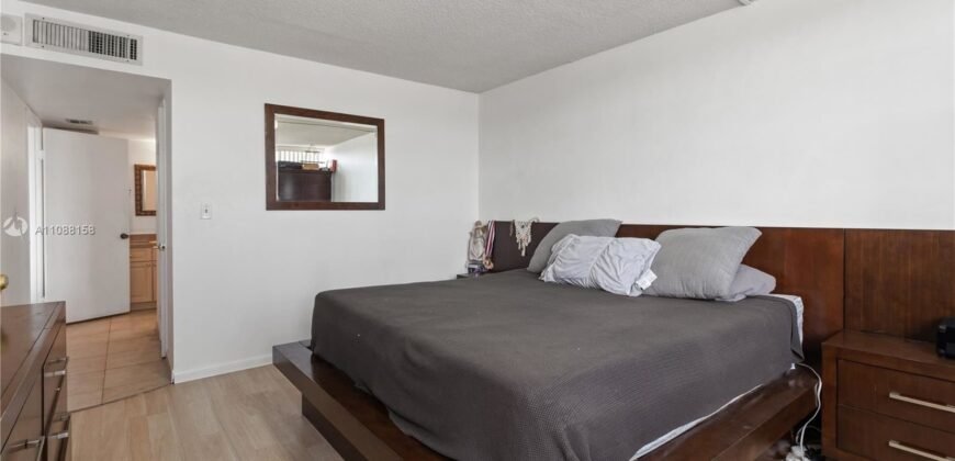 Welcome to this Spacious and Bright Condominium