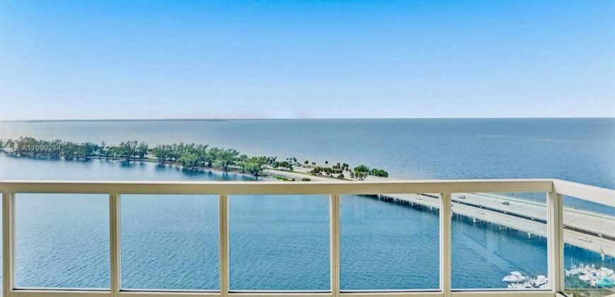 Condominio frente al mar con las mejores vistas de Brickell!