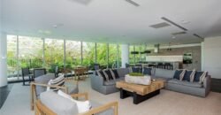 Enjoy the Breeze of this Spectacular Oceanfront Condo!