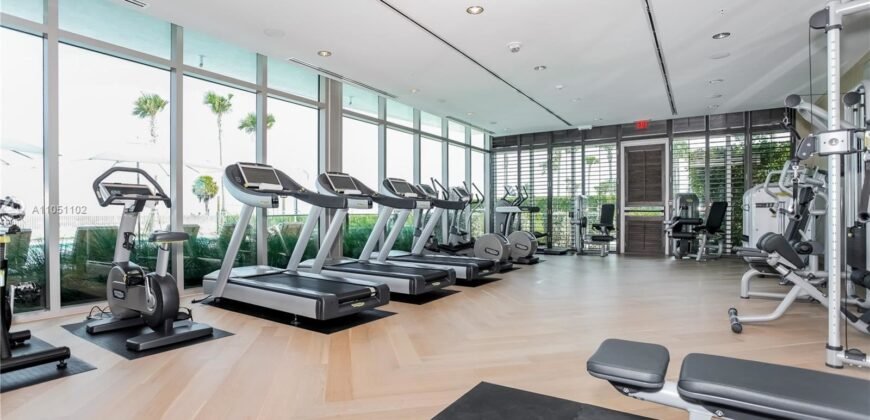 Enjoy the Breeze of this Spectacular Oceanfront Condo!